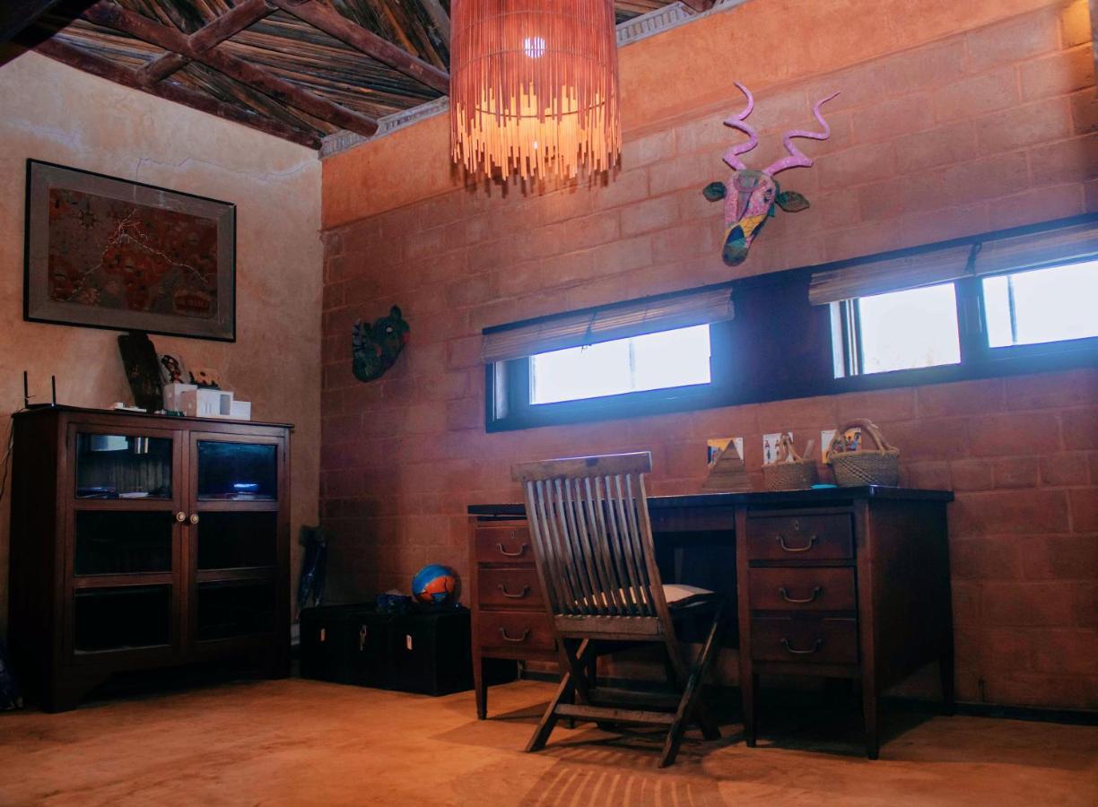 La Maison Bleue Ломе Екстериор снимка